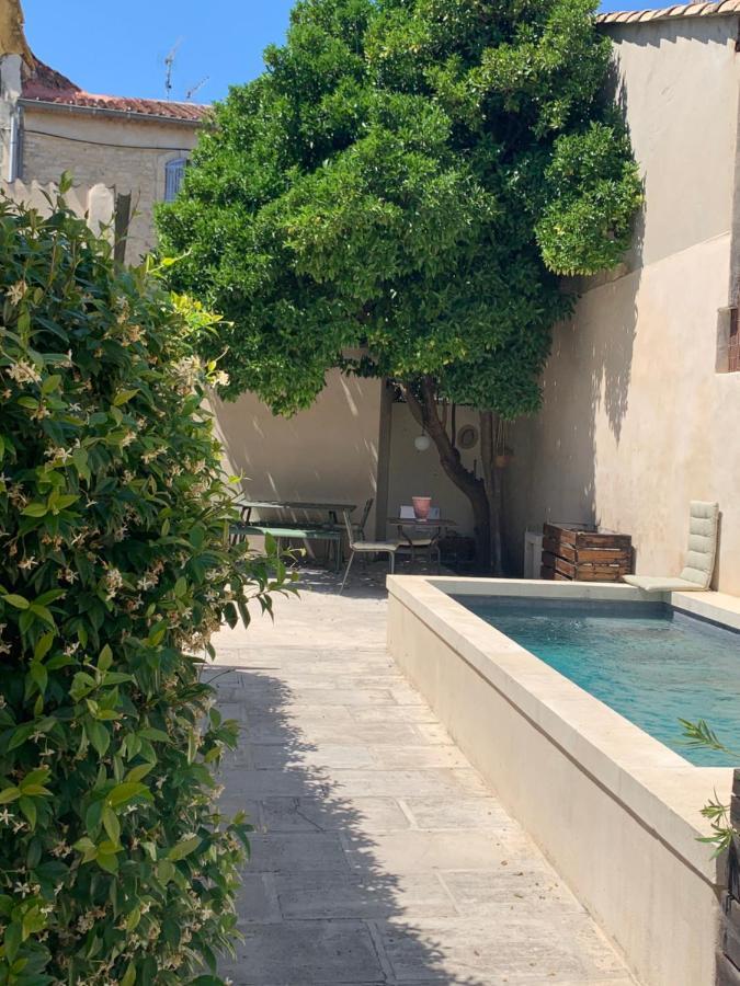 La Maison De Cerise Fourques  Dış mekan fotoğraf